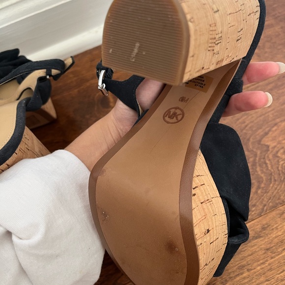 Michael Kors Women's high heel platform shoes - Picture 7 of 9